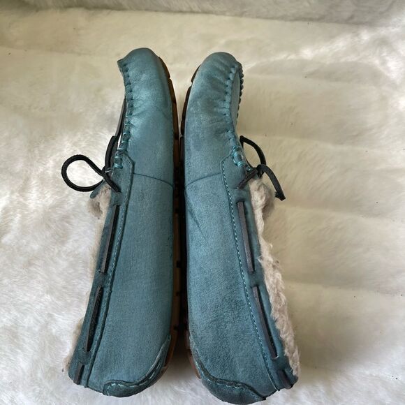 Ugg Dakota suede Shearling Bleu moccasins size 9. - Picture 6 of 9